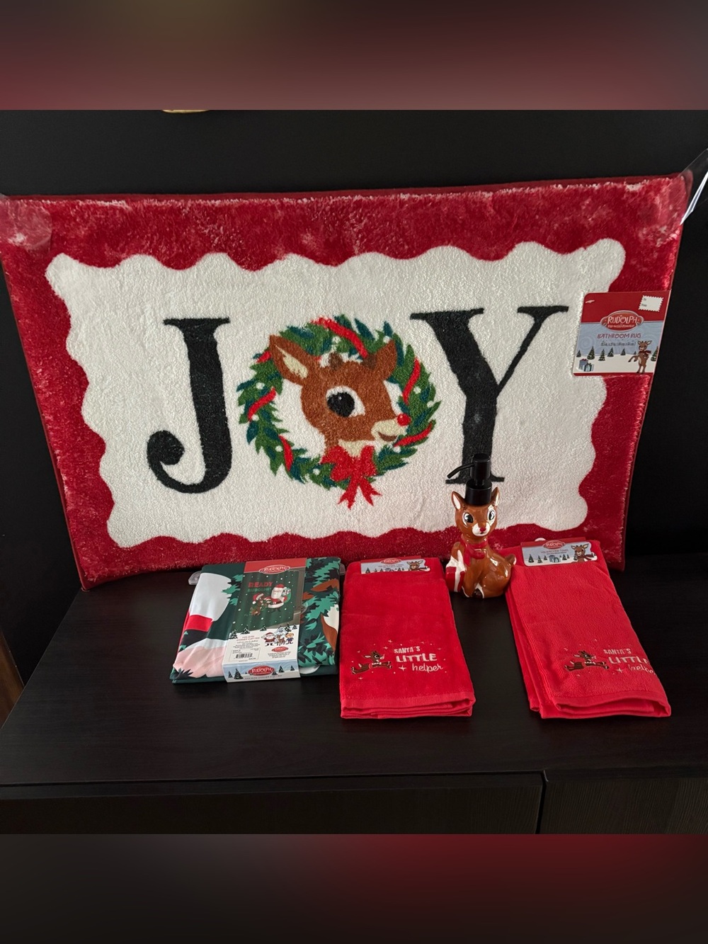 NEW Rudolph the Red Nosed Reindeer Christmas Bath Set Curtain Rug Towel Soap